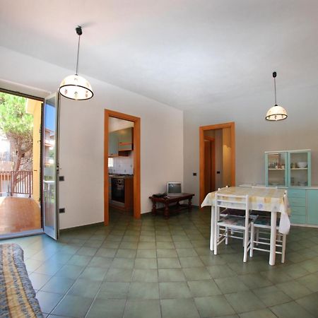 La Contessa Aparthotel Santa Teresa Gallura Ruang foto