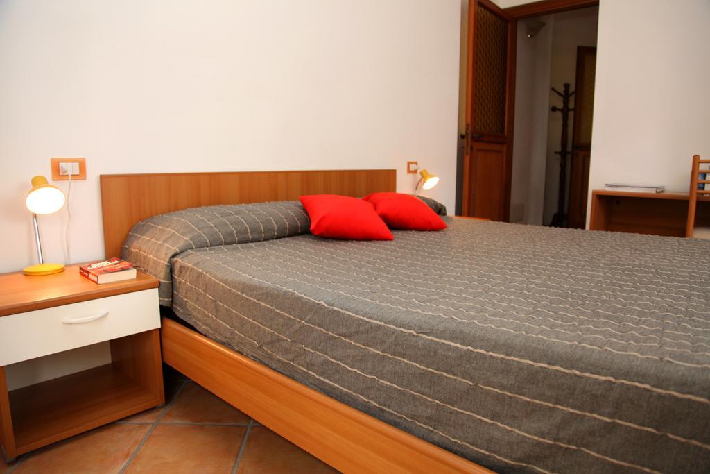 La Contessa Aparthotel Santa Teresa Gallura Bagian luar foto