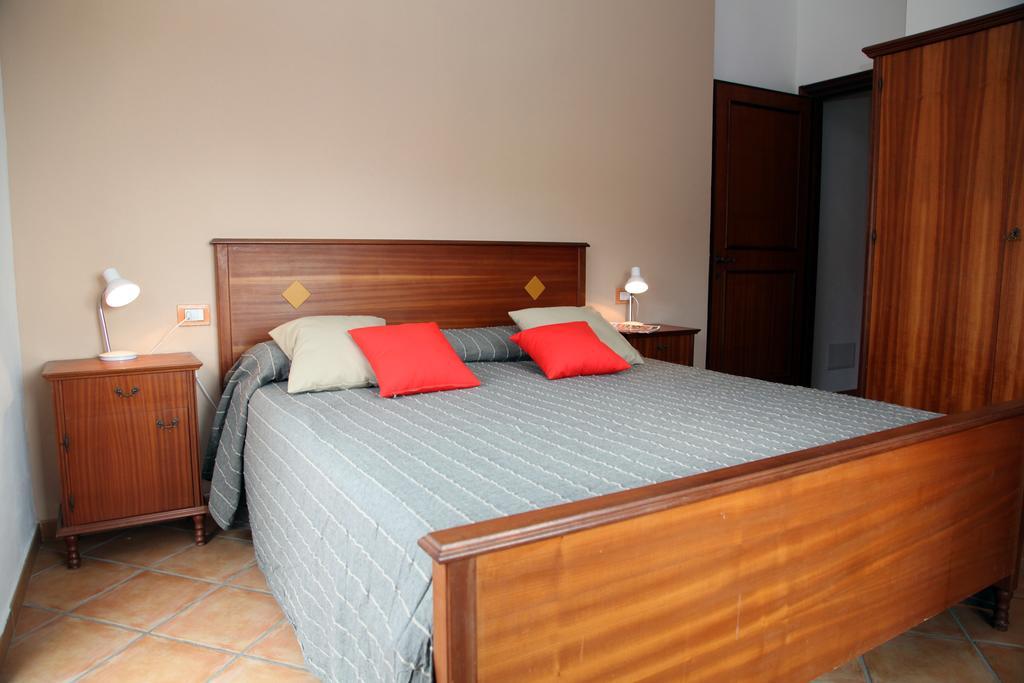 La Contessa Aparthotel Santa Teresa Gallura Ruang foto